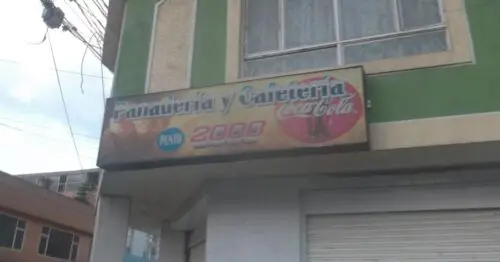 CAFETERIA Y PANADERIA PUNTO 2000 CAFETERIA Y PANADERIA PUNTO 2000